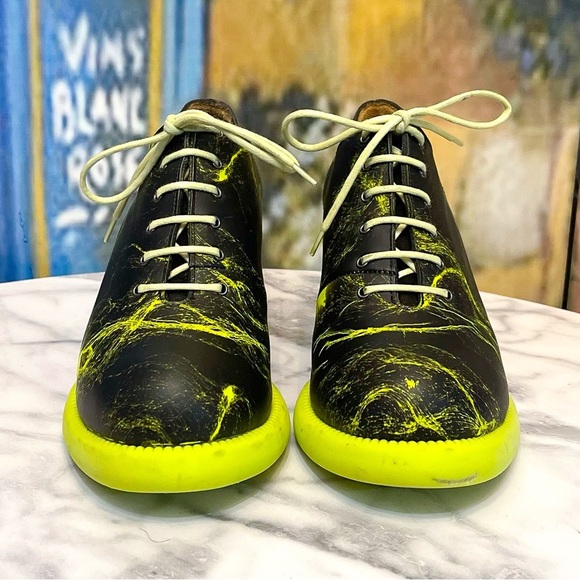 John Fluevog Waymouth Lace Up Go Groovy Neon Yellow Leather Shoe 7 GUC - Picture 3 of 9